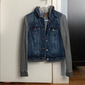 American Eagle Jean Jacket!